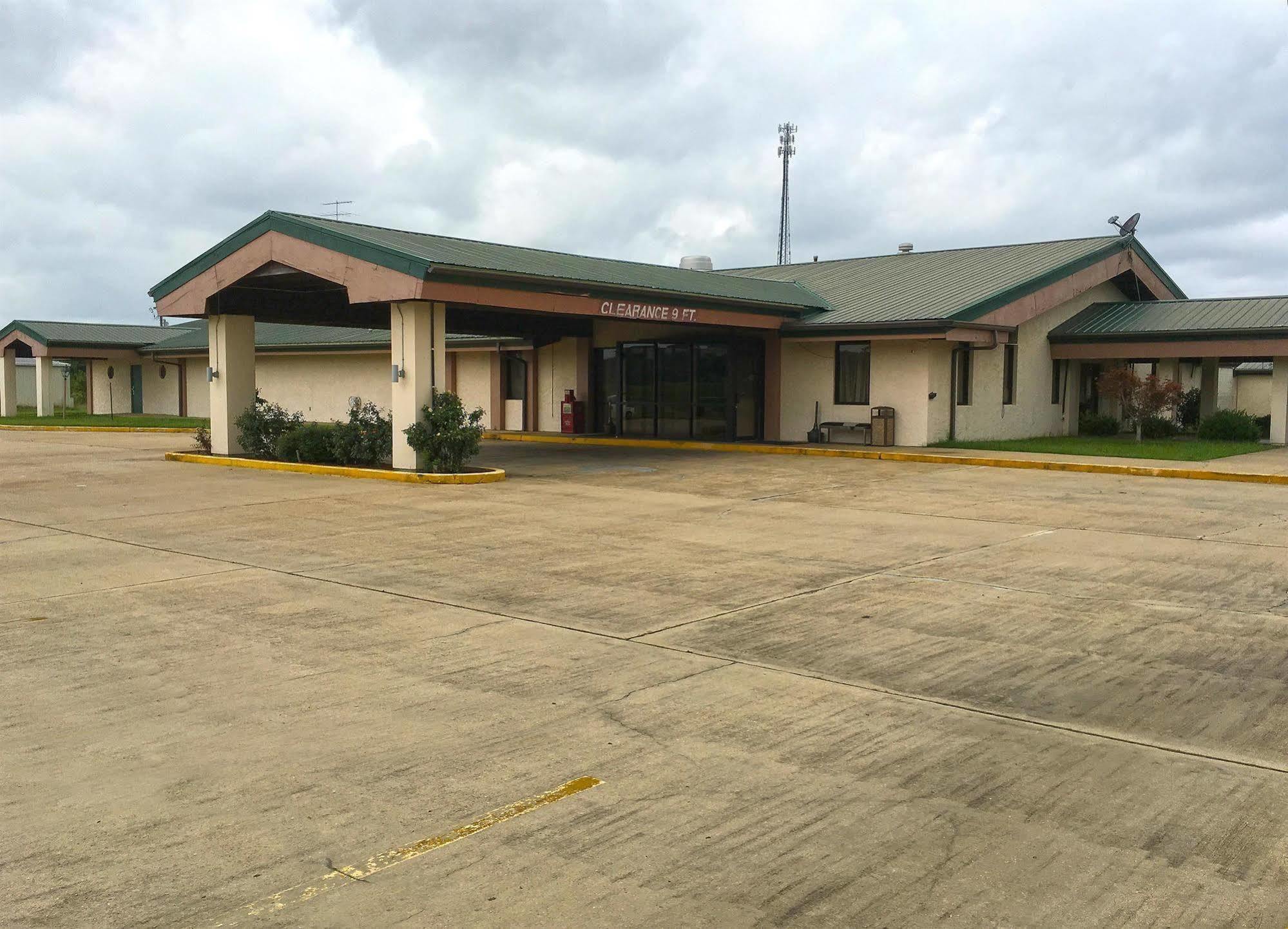 America'S Best Value Inn And Suites Aberdeen Exterior photo